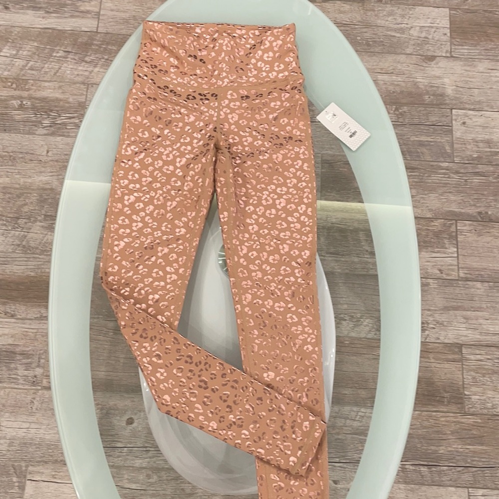 Rose Gold Leopard Print Leggings NWT